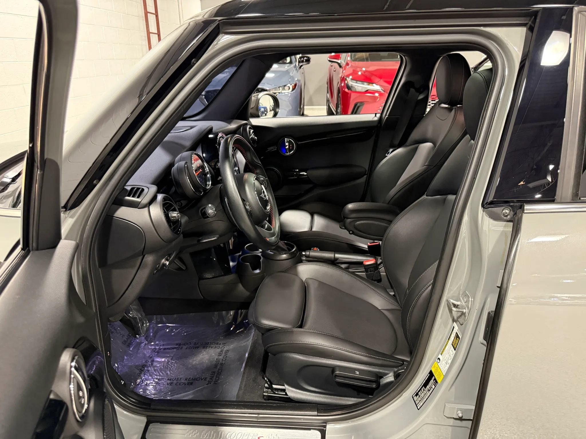 Used 2019 MINI Cooper S w/ Signature Upholstery Package FWD image 14