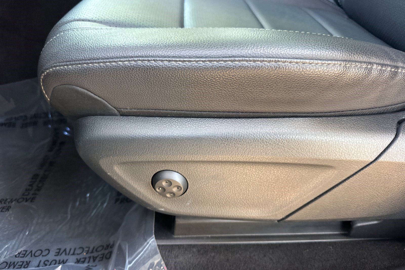 Certified 2025 Mercedes-Benz GLE 350 4MATIC image 14