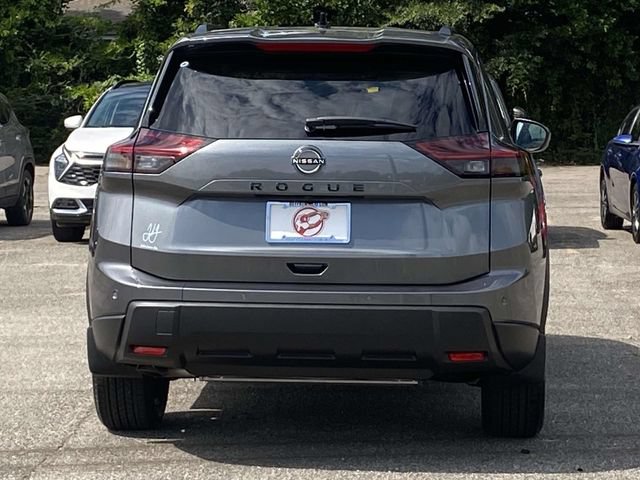 Used 2026 Nissan Rogue Dark Armor FWD image 4