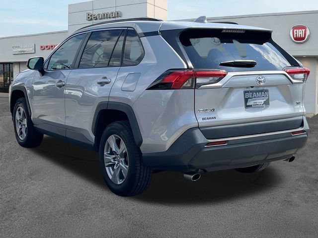 Used 2022 Toyota RAV4 XLE FWD image 5