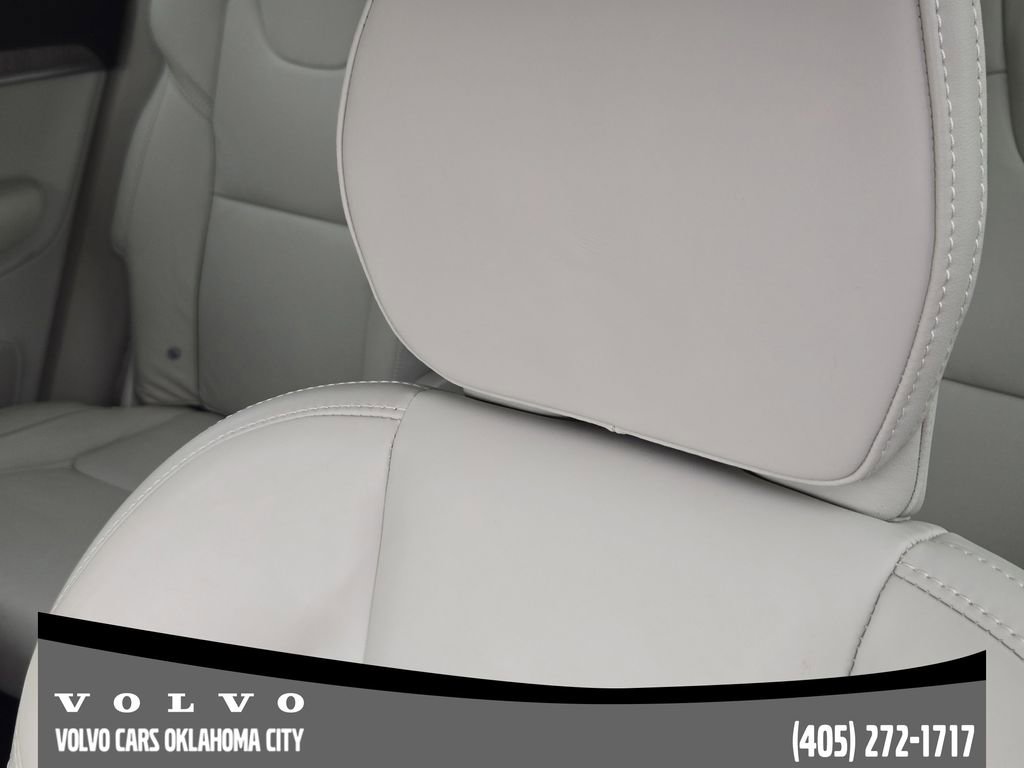 Used 2022 Volvo XC90 T6 Inscription w/ Lounge Package AWD/4WD image 14