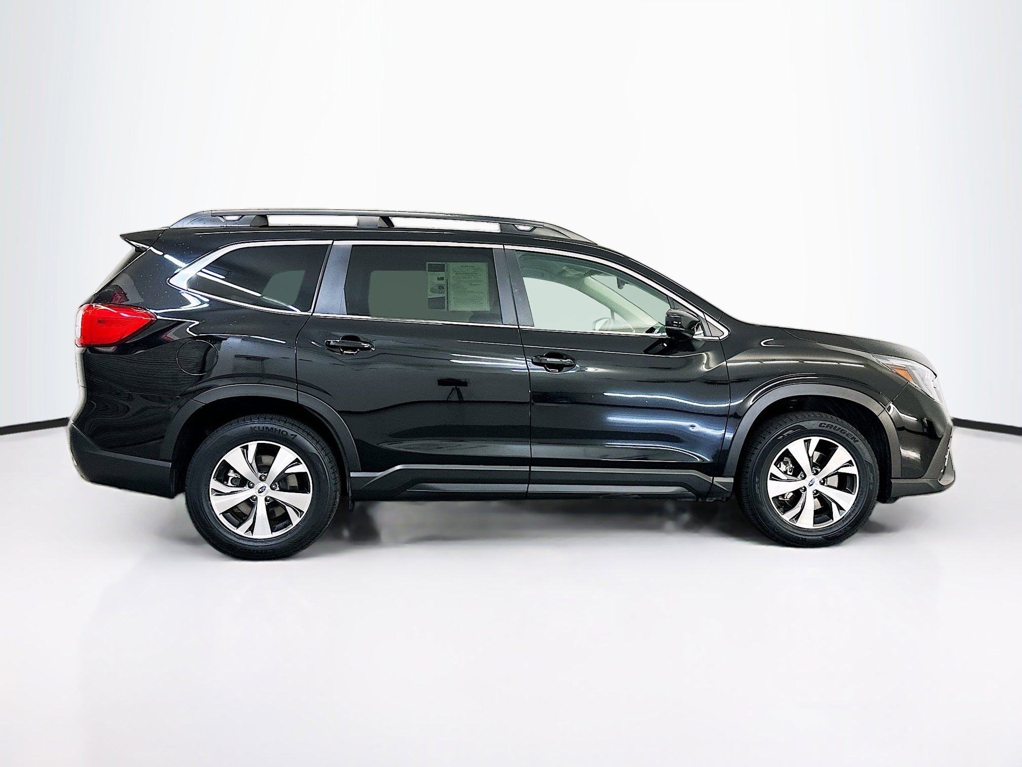 Used 2025 Subaru Ascent Premium AWD/4WD image 10