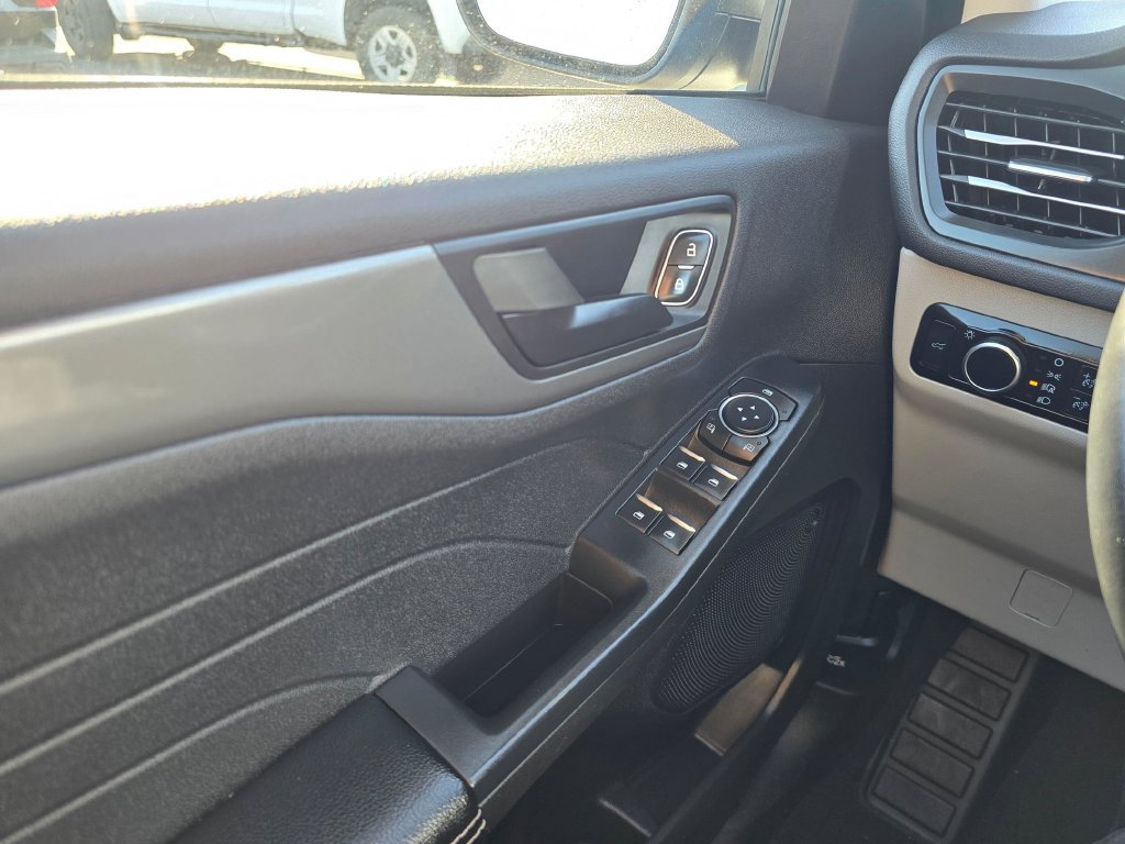 Used 2024 Ford Escape Active AWD/4WD image 30