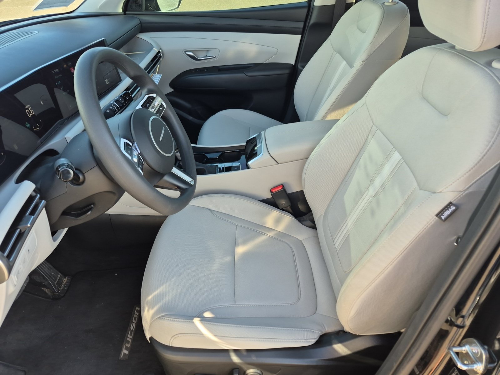 Used 2025 Hyundai Tucson SEL AWD/4WD image 13