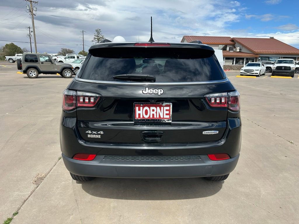 Used 2022 Jeep Compass Latitude AWD/4WD image 4