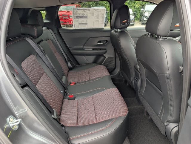New 2026 Nissan Kicks SR w/ SR Premium Package AWD/4WD image 9