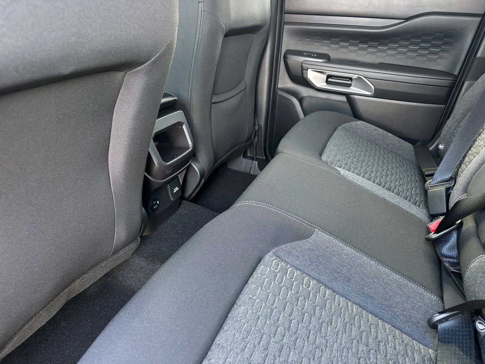 New 2025 Ford Ranger XLT w/ FX4 Off-Road Package image 12