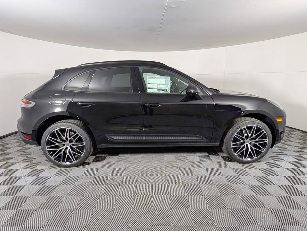 New 2026 Porsche Macan image 8