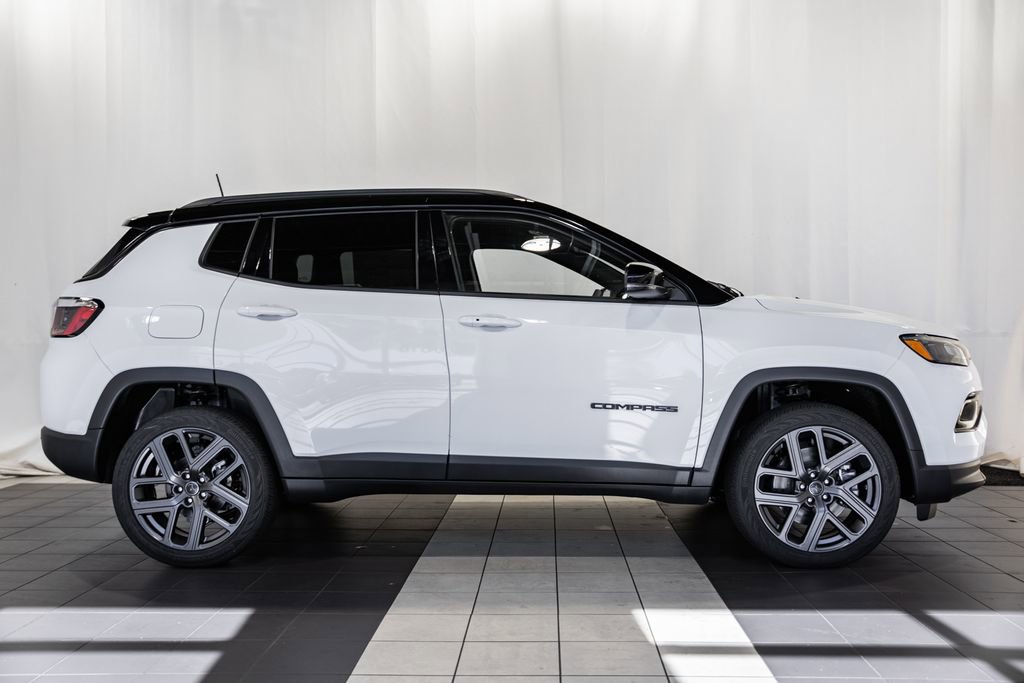 New 2026 Jeep Compass Limited image 3