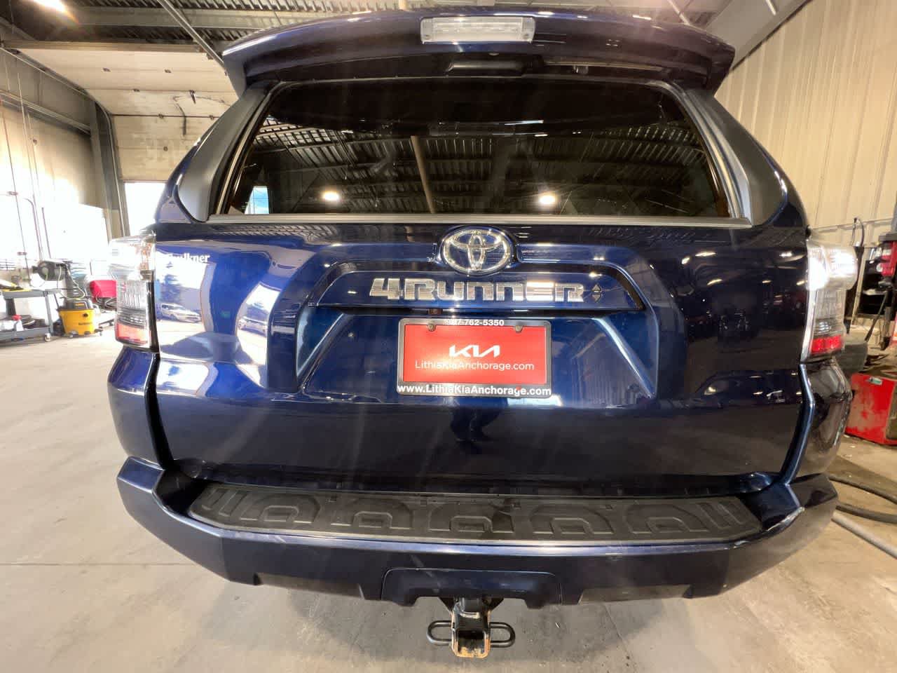 Used 2022 Toyota 4Runner SR5 Premium w/ Moonroof Package AWD/4WD image 27