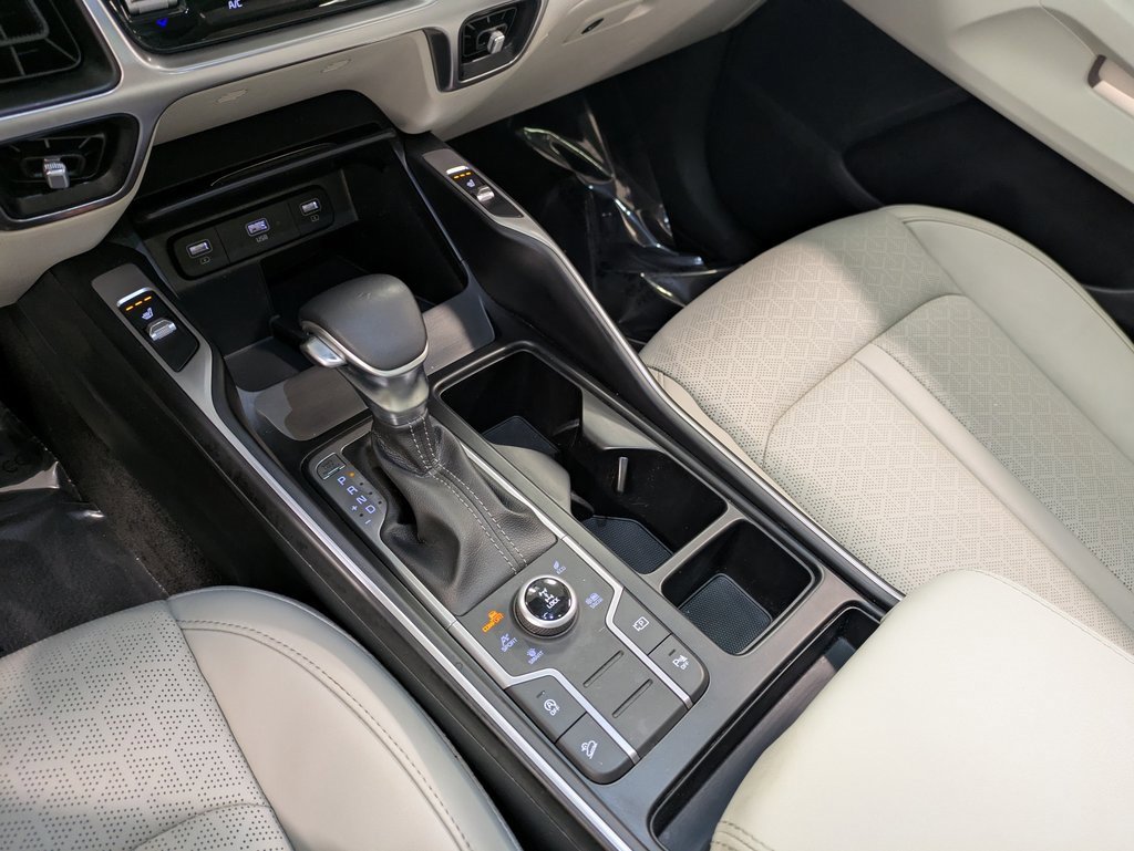 Used 2022 Kia Sorento S w/ Panoramic Sunroof Package image 14