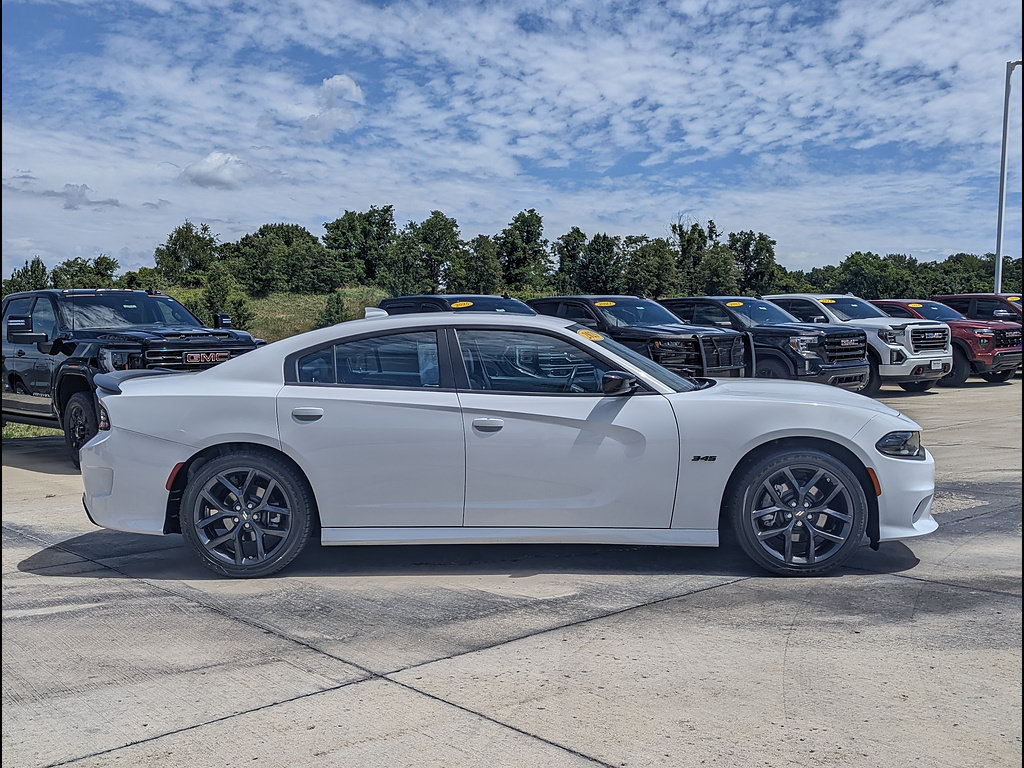 Used 2023 Dodge Charger R/T w/ Plus Group RWD image 6