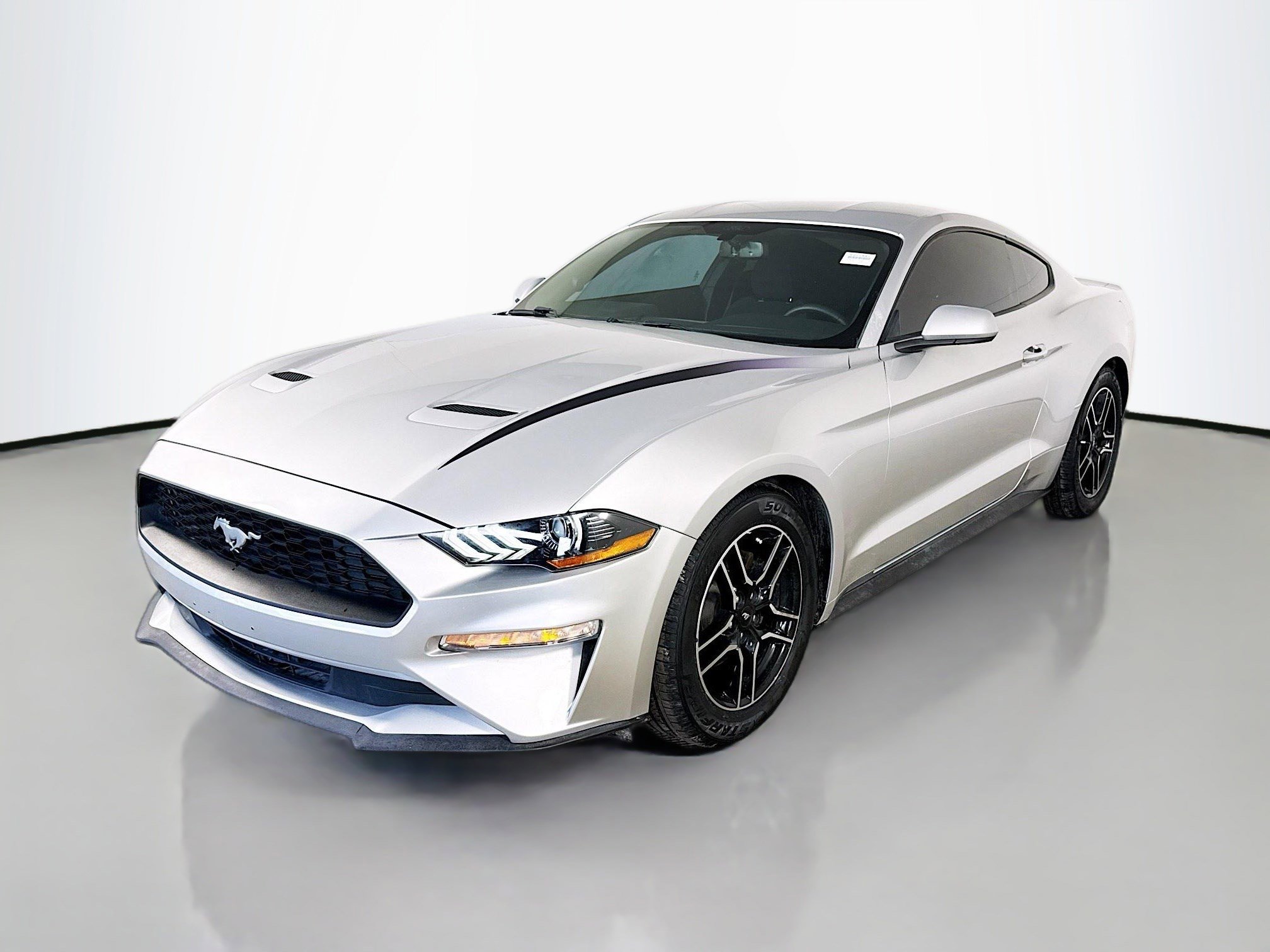 Used 2019 Ford Mustang Coupe image 4
