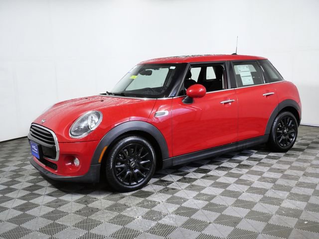 Used 2019 MINI Cooper 4-Door Hardtop image 5