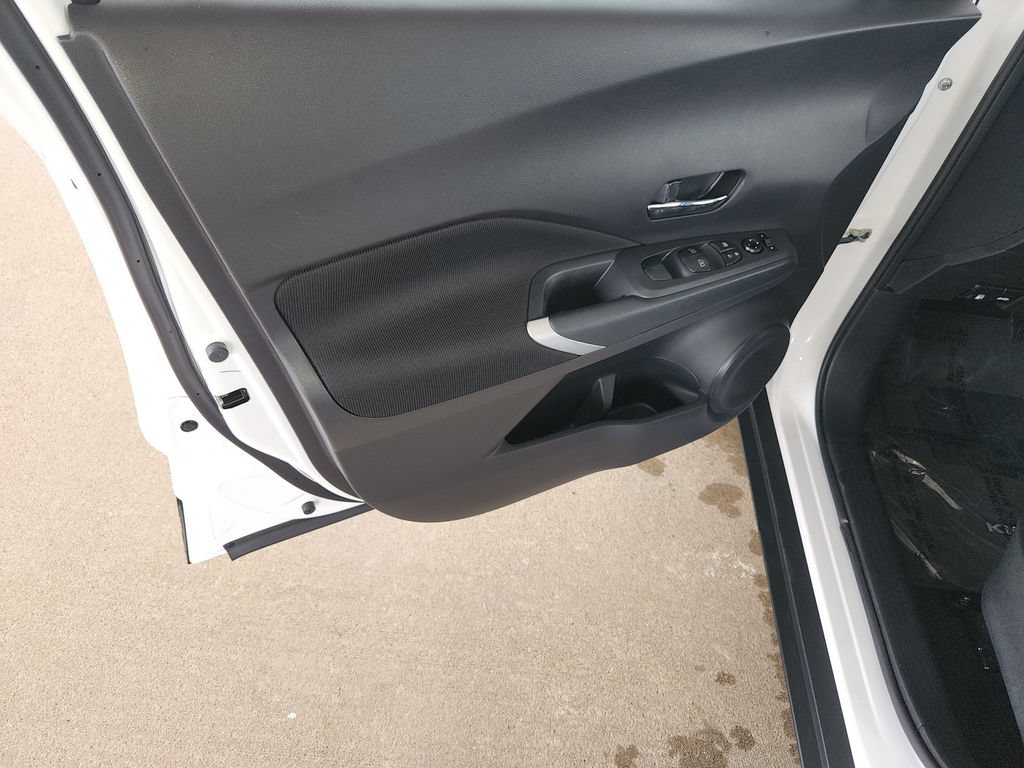 Used 2024 Nissan Kicks SV FWD image 28