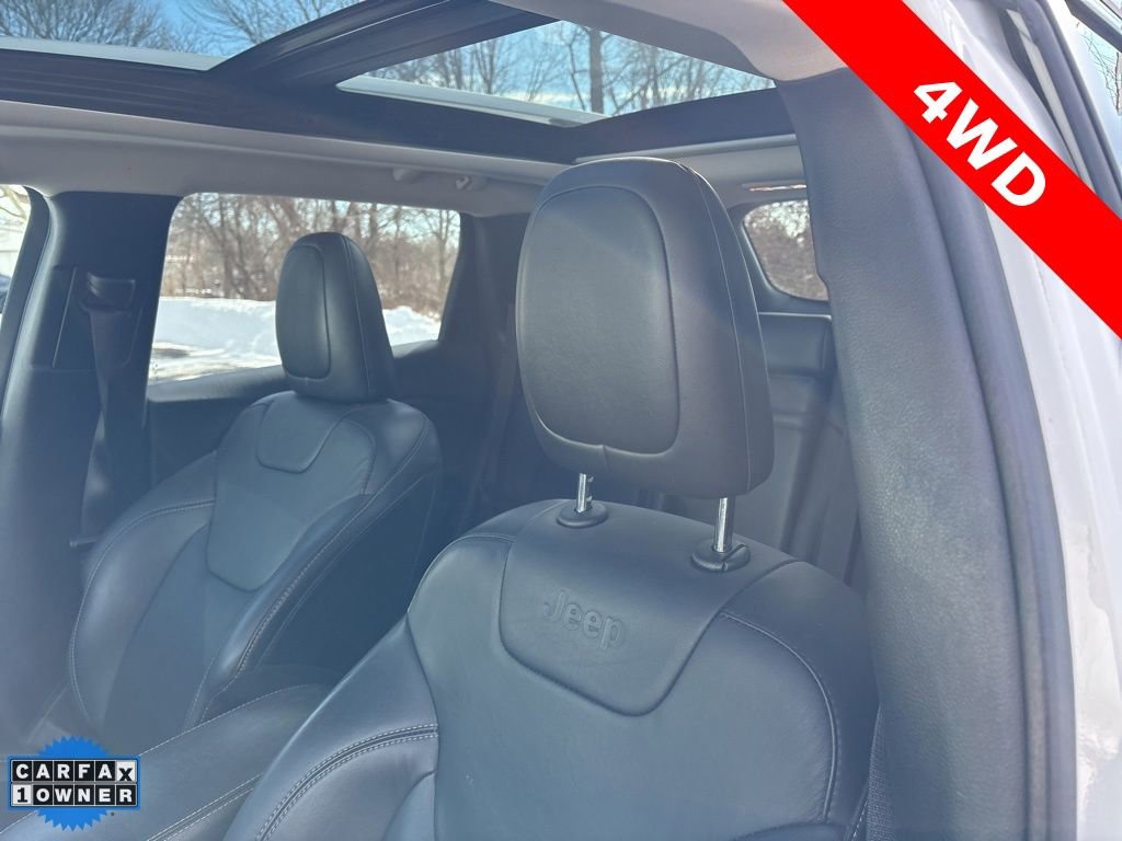 Used 2016 Jeep Cherokee Limited image 22