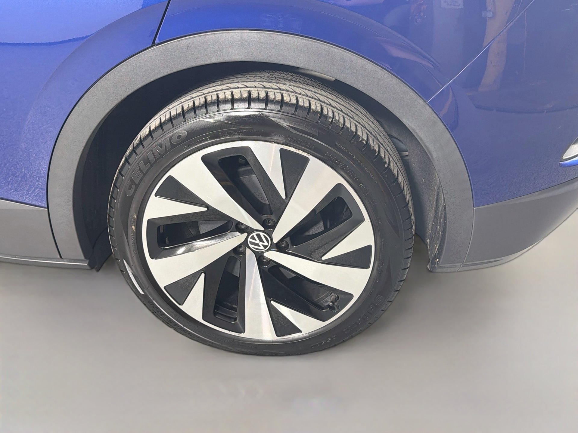 Used 2022 Volkswagen ID.4 Pro S w/ Gradient Package RWD image 31