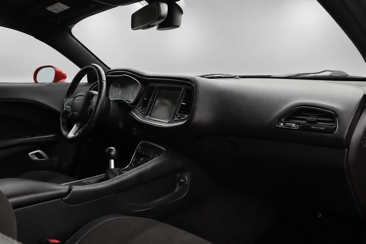 Used 2015 Dodge Challenger R/T Scat Pack RWD image 15