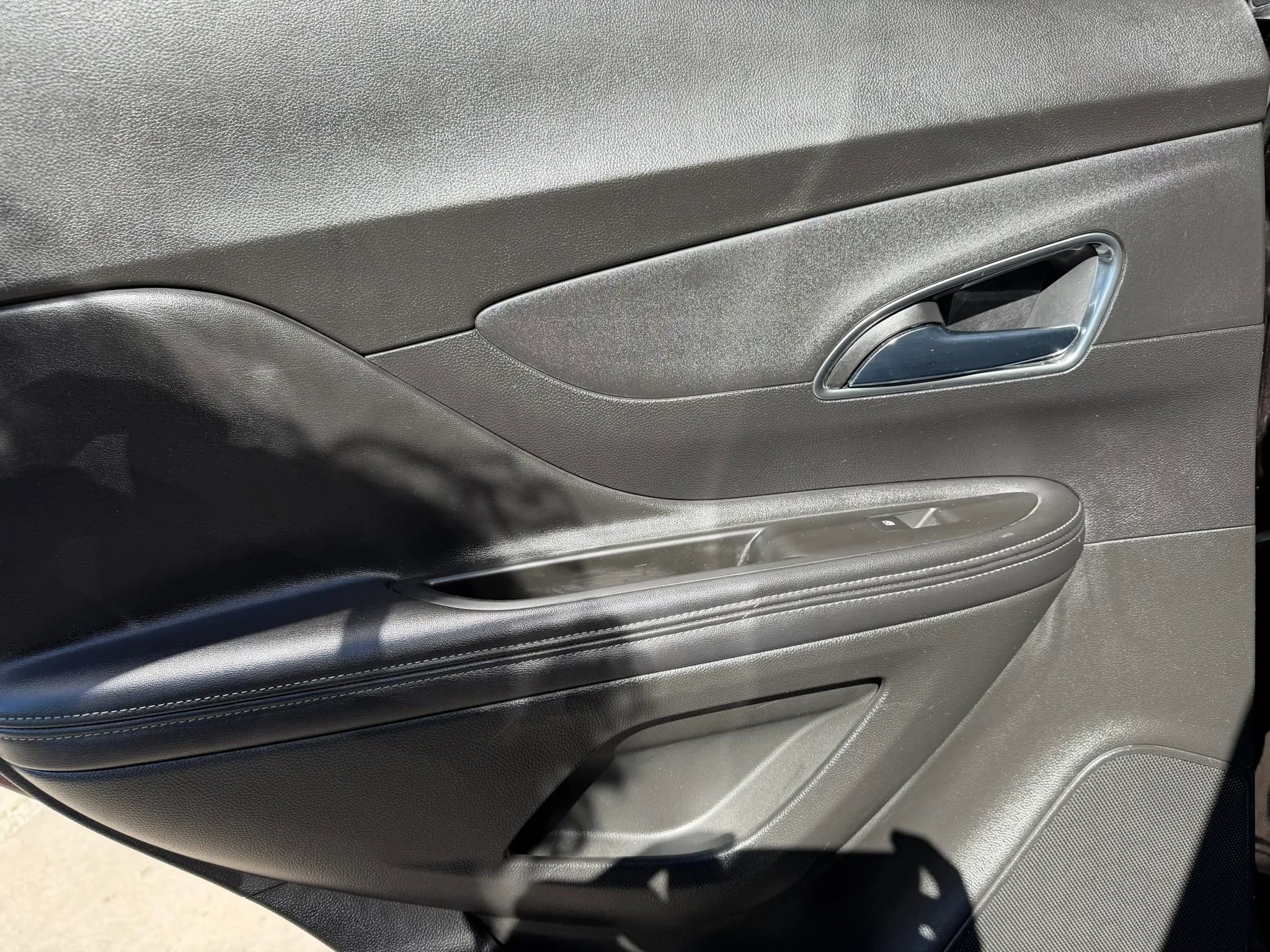 Used 2015 Buick Encore Convenience image 11