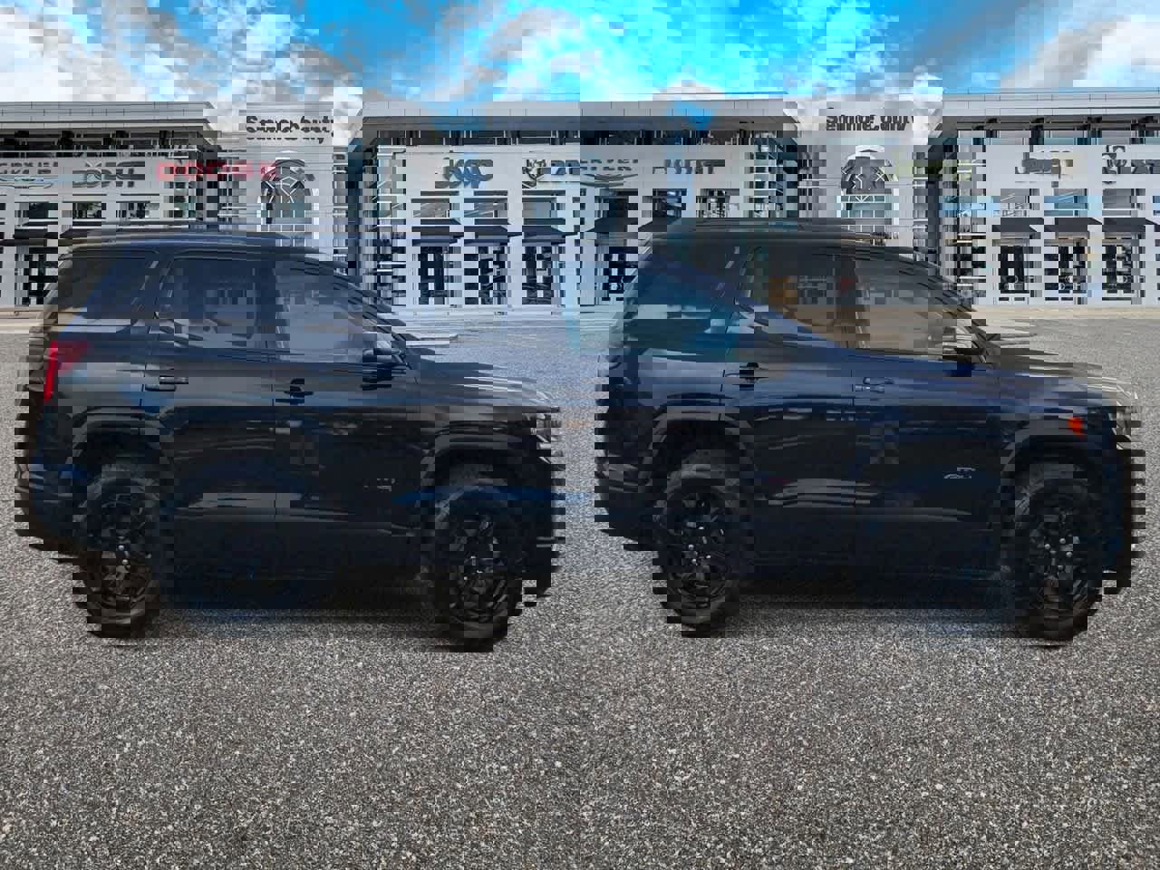 Used 2023 GMC Acadia AT4 w/ Technology Package image 9