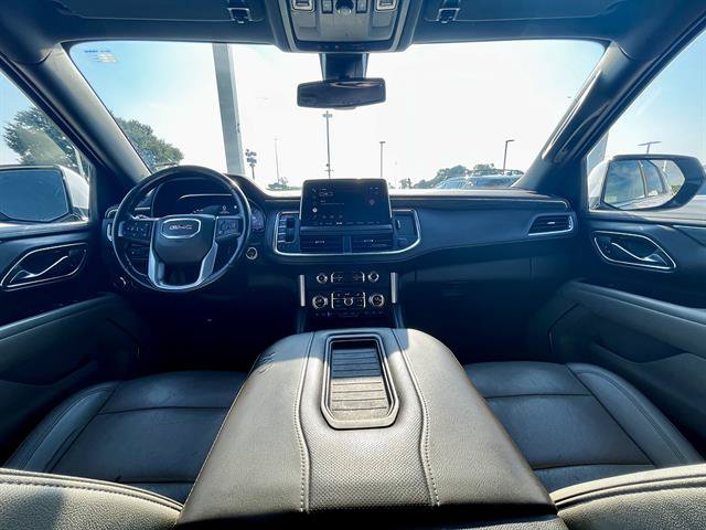 Used 2022 GMC Yukon XL SLT w/ SLT Luxury Package RWD image 15