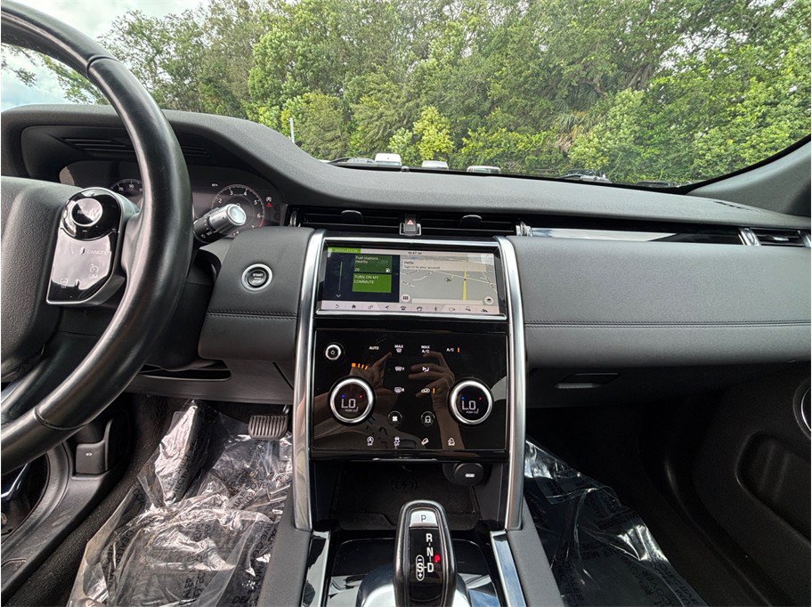 Used 2020 Land Rover Discovery Sport SE AWD/4WD image 11