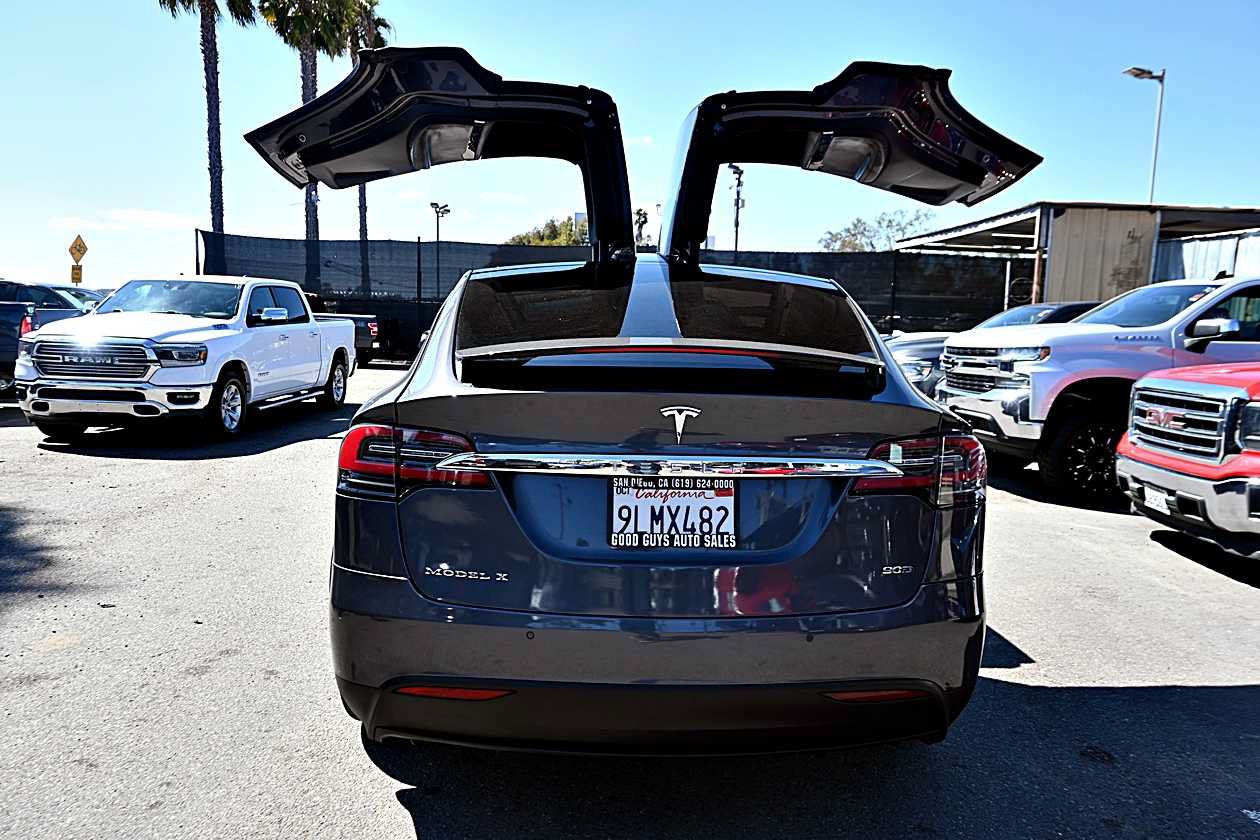 Used 2016 Tesla Model X 90D AWD/4WD image 31