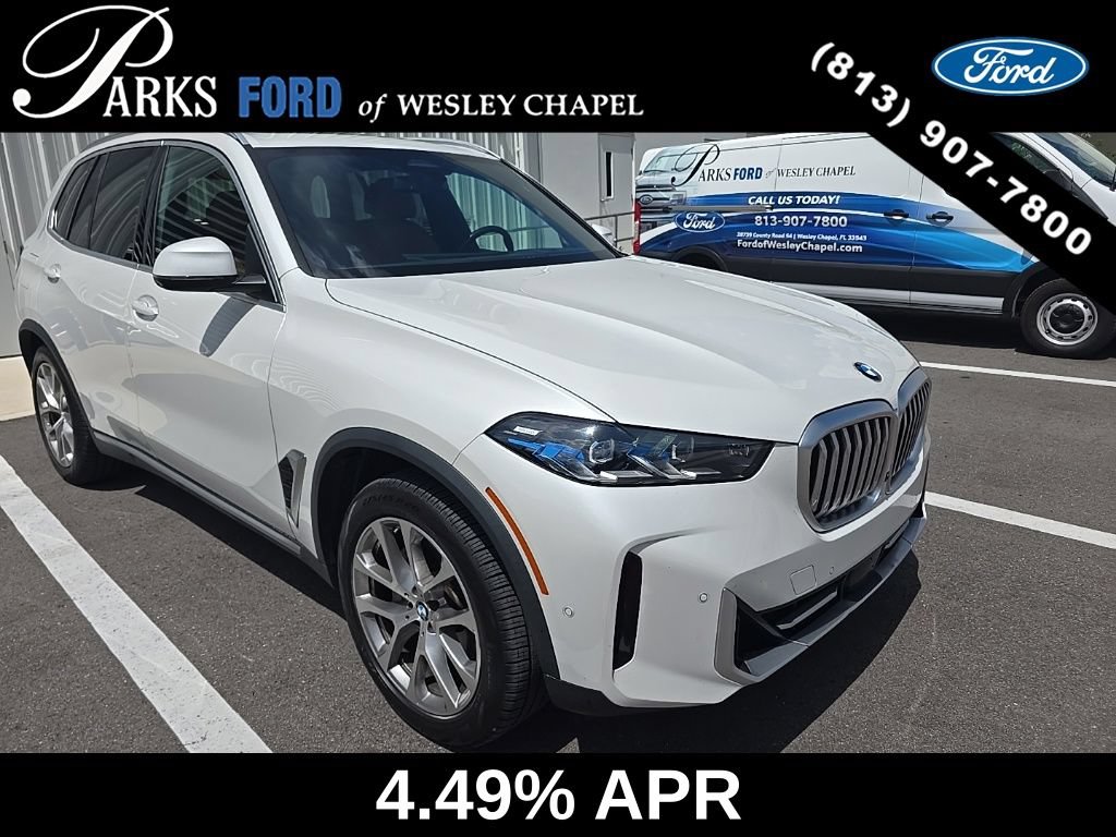 Used 2024 BMW X5 xDrive40i w/ Premium Package AWD/4WD image 3