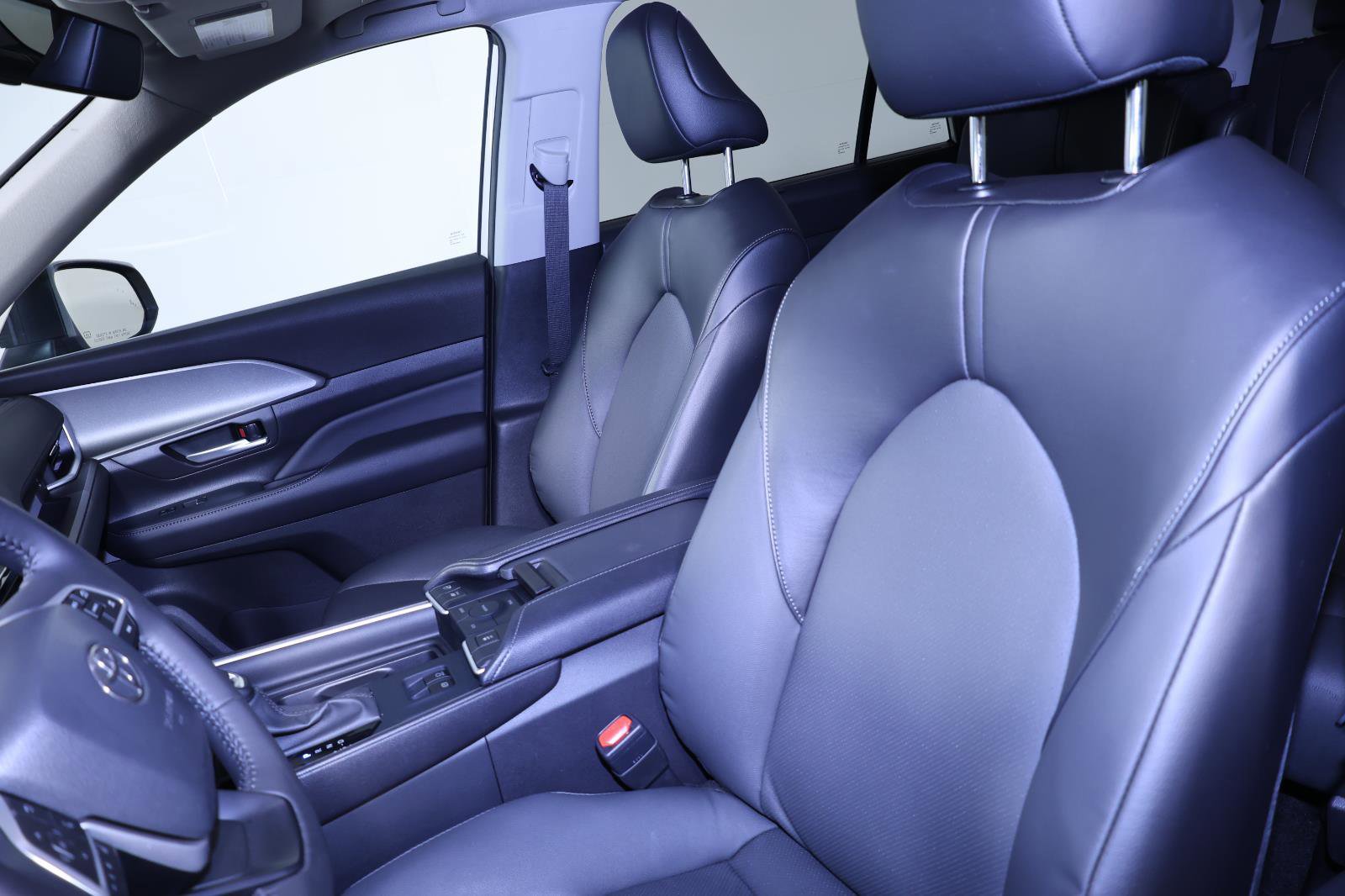 Used 2024 Toyota Grand Highlander XLE image 27