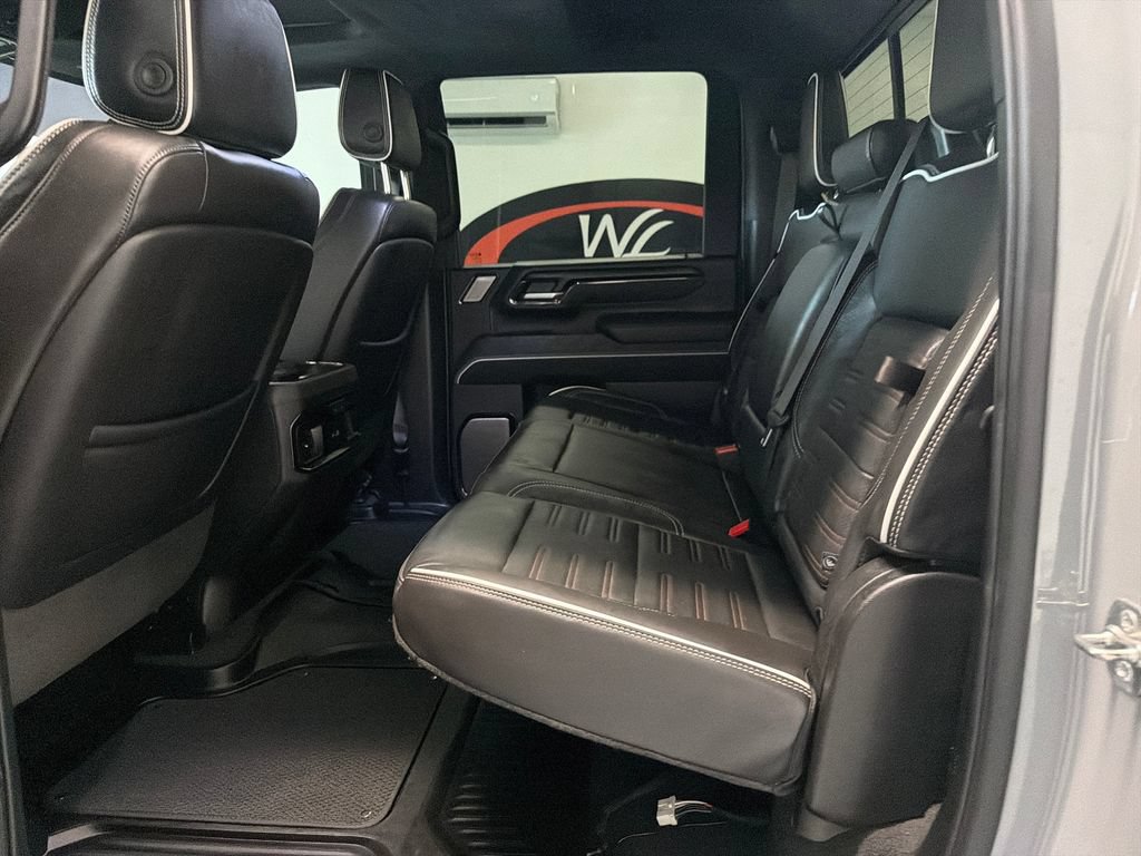 Used 2025 GMC Sierra 2500 AT4X AWD/4WD image 14
