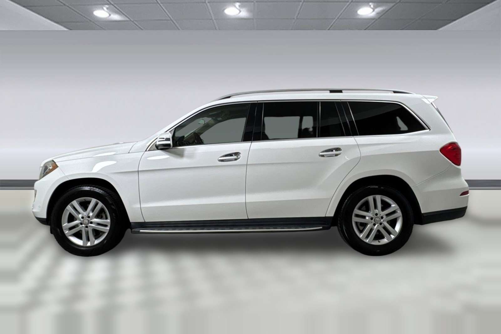 Used 2016 Mercedes-Benz GL 450 GL 450 image 2