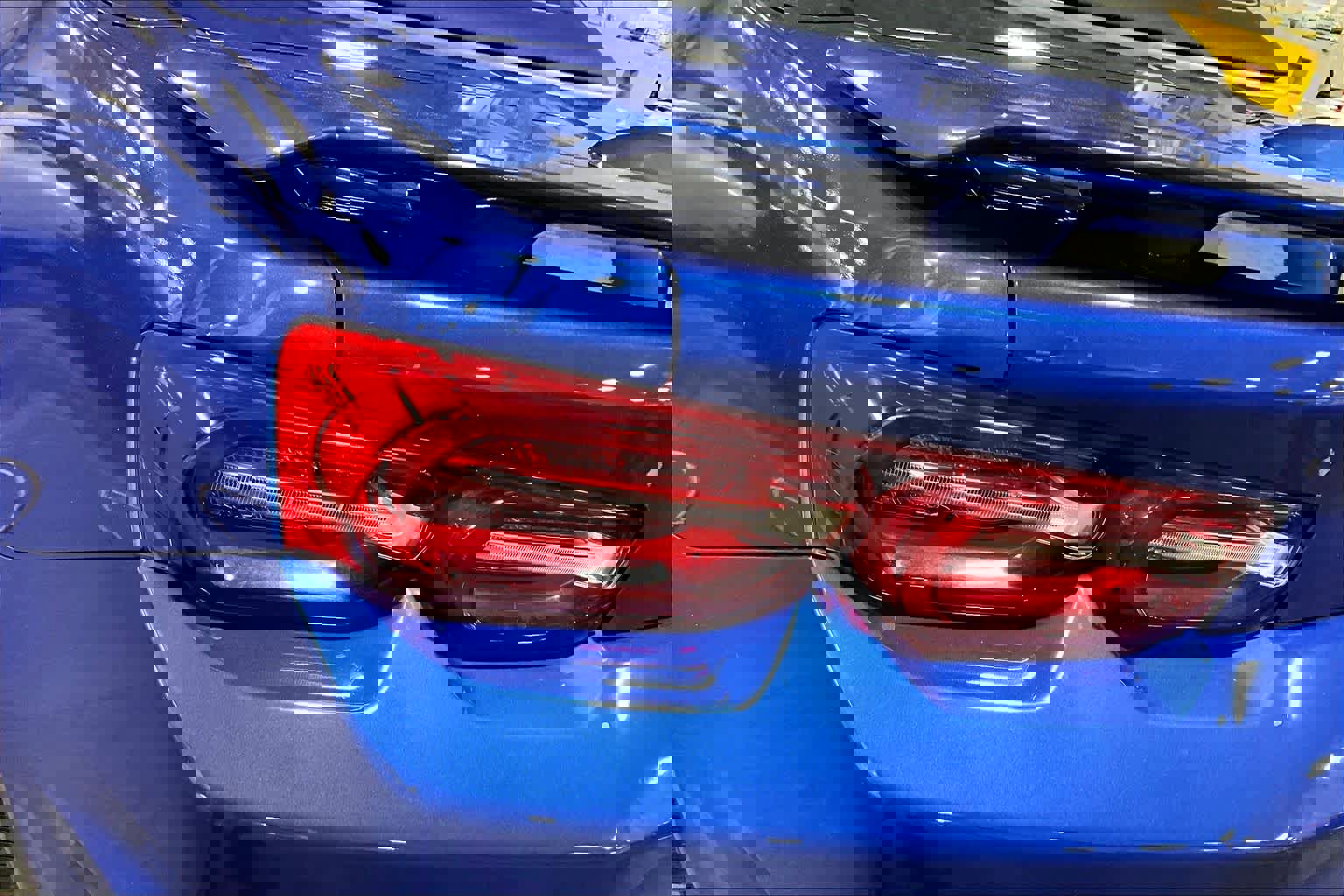 Used 2020 Chevrolet Camaro LT image 23