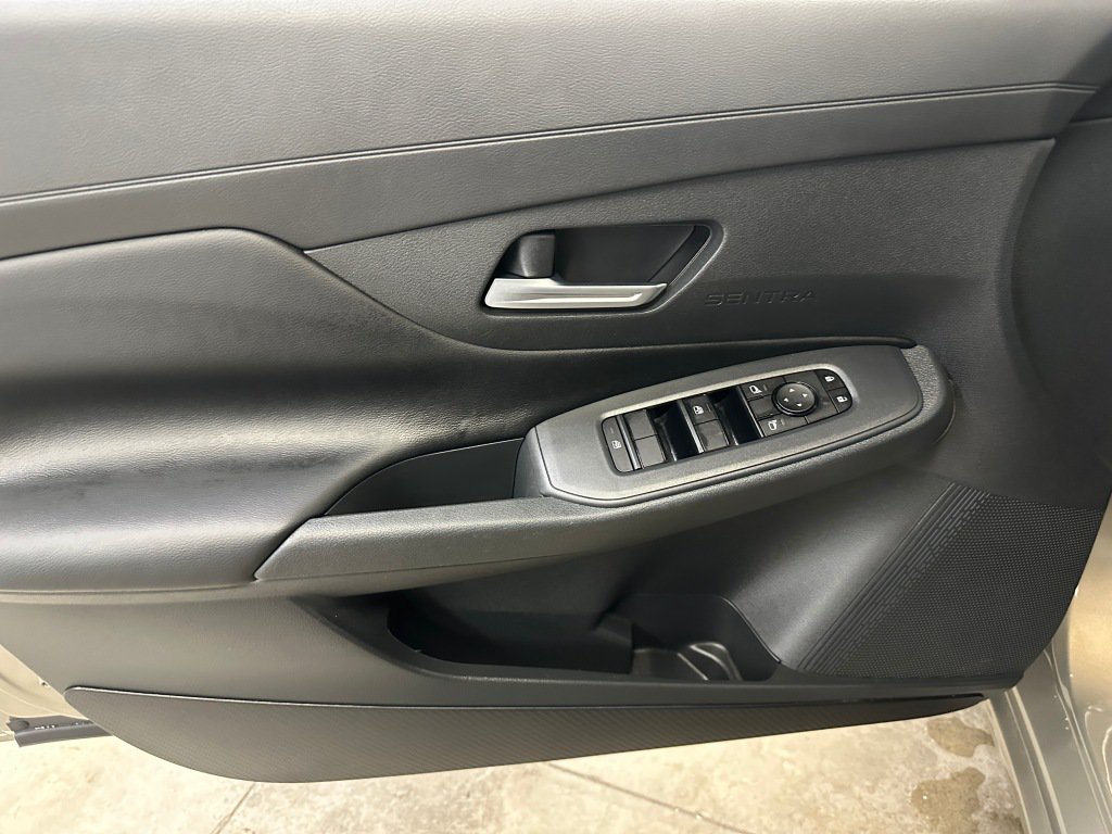Used 2026 Nissan Sentra SV w/ Floor Mat Package FWD image 7