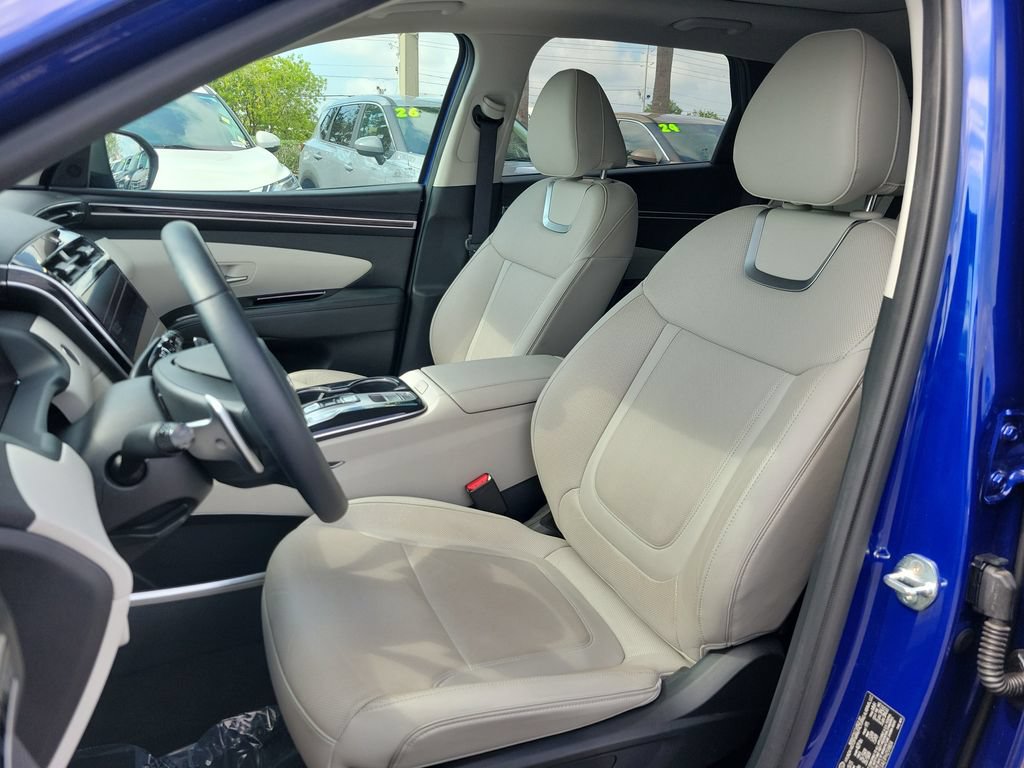 Used 2023 Hyundai Tucson Limited FWD image 16