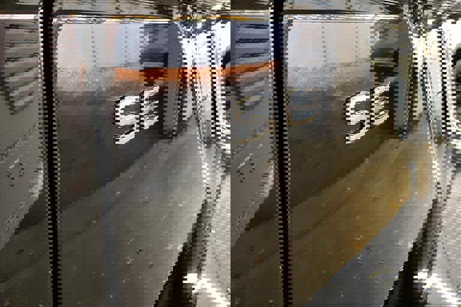 Used 2025 Volkswagen Atlas SE w/ Black Wheel Package image 11