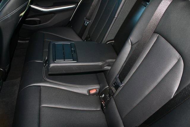 Used 2025 BMW 330i xDrive Sedan image 11