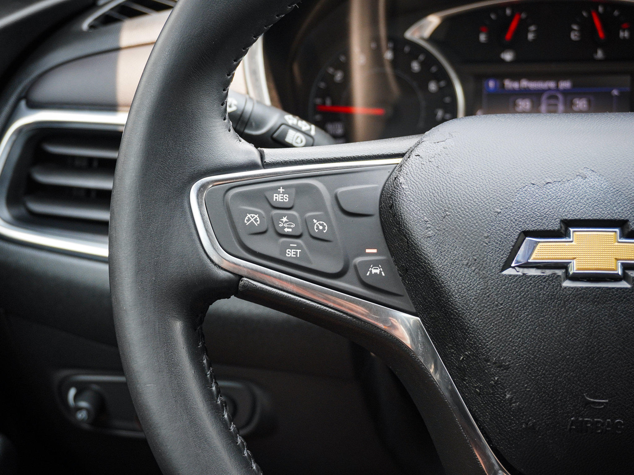 Used 2021 Chevrolet Equinox LT FWD image 19