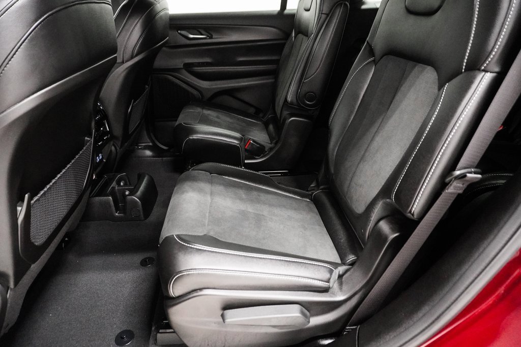 Used 2024 Jeep Grand Cherokee L Laredo image 15