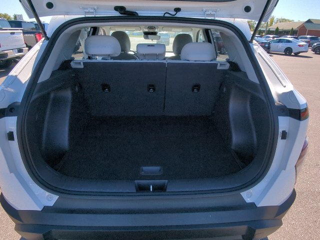 Used 2025 Hyundai Kona SEL AWD/4WD image 35