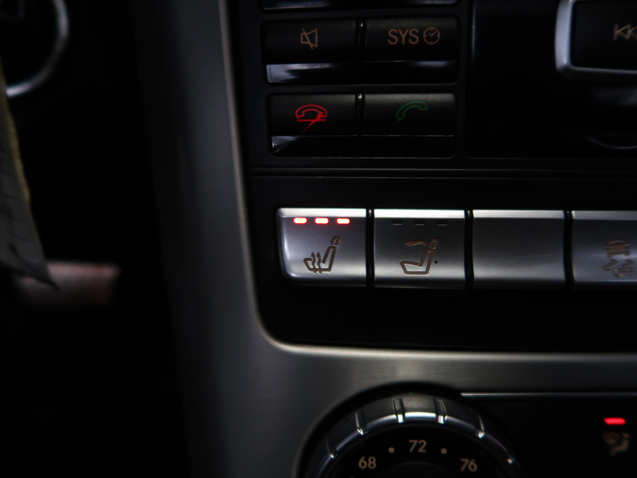 Used 2012 Mercedes-Benz SLK 350 image 18