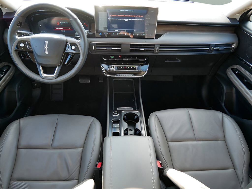 Used 2023 Lincoln Corsair Reserve w/ Equipment Group 201A FWD image 18