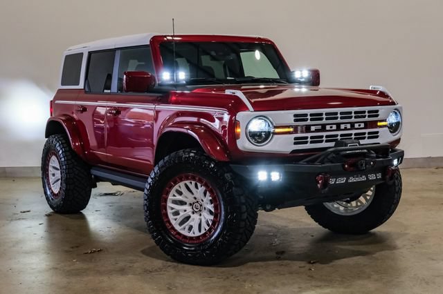 Used 2025 Ford Bronco Heritage Edition AWD/4WD image 4