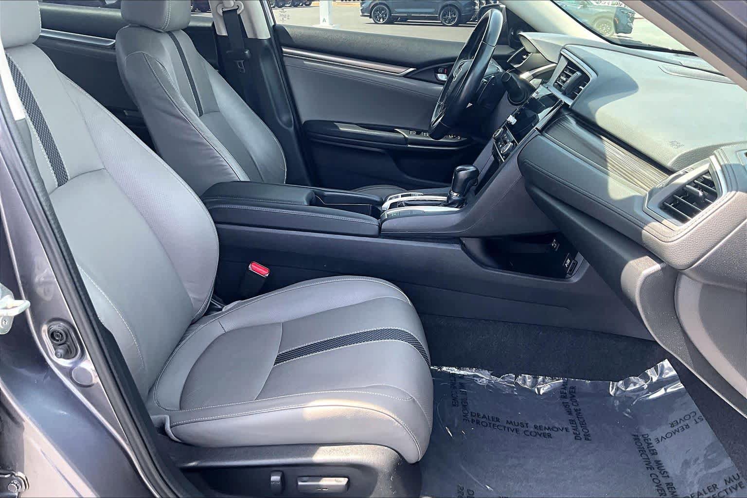 Used 2019 Honda Civic Touring image 8