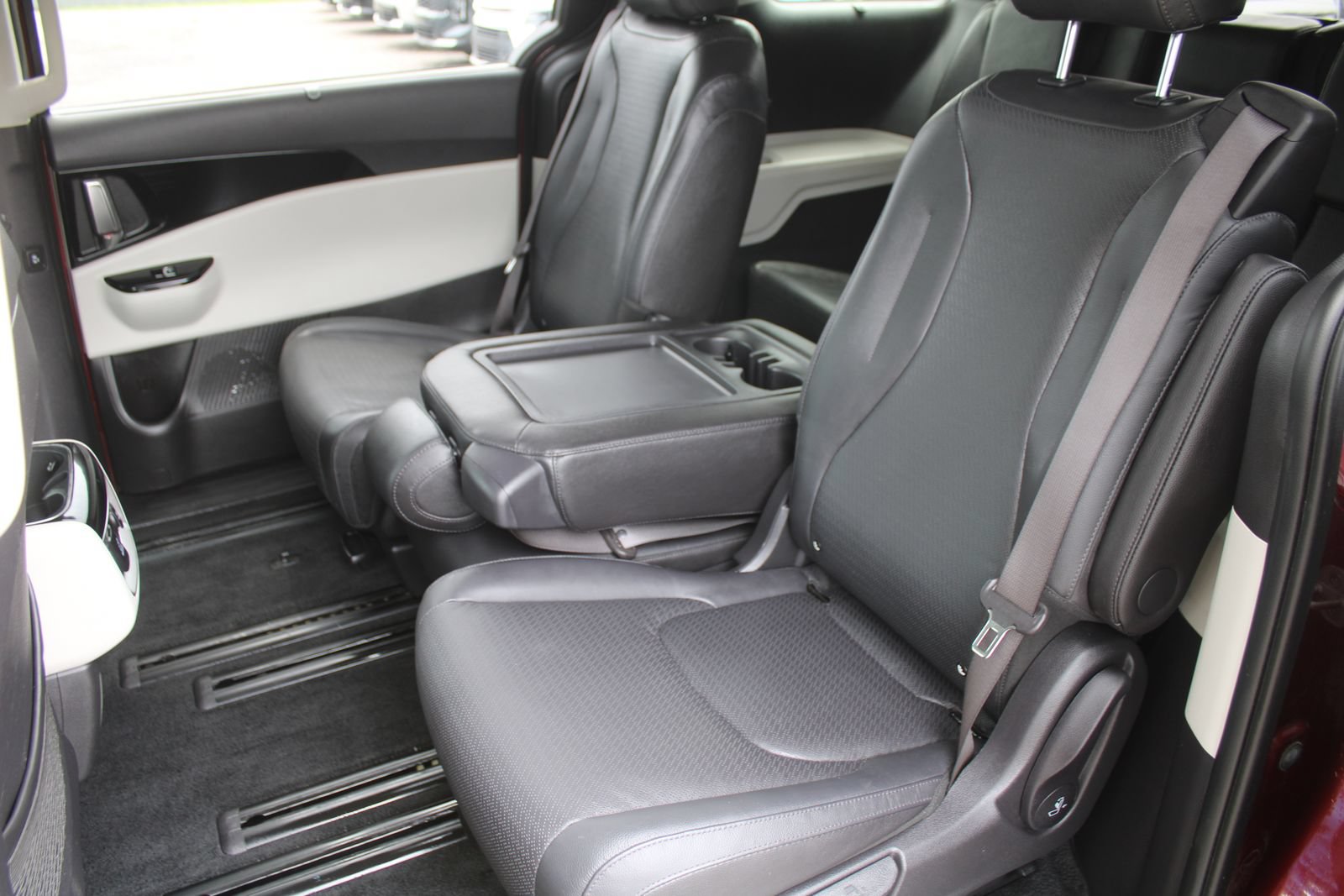 Certified 2023 Kia Carnival SX Prestige FWD image 19