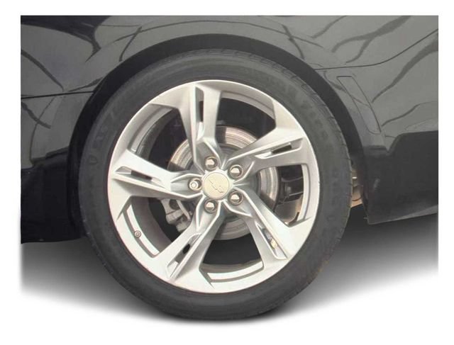 Used 2023 Chevrolet Camaro LT RWD image 7