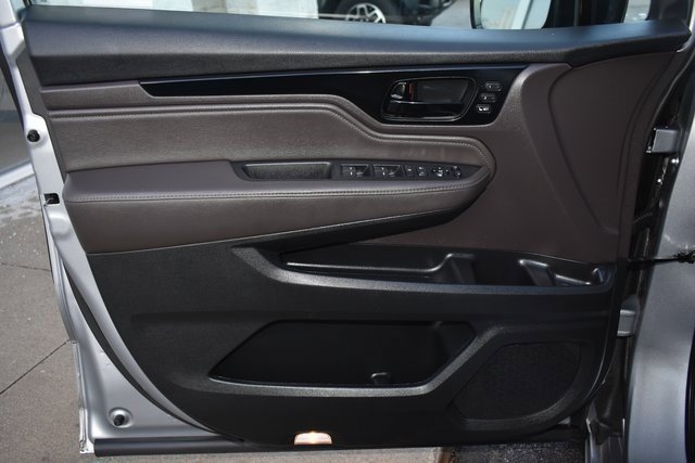 Used 2023 Honda Odyssey Elite image 14