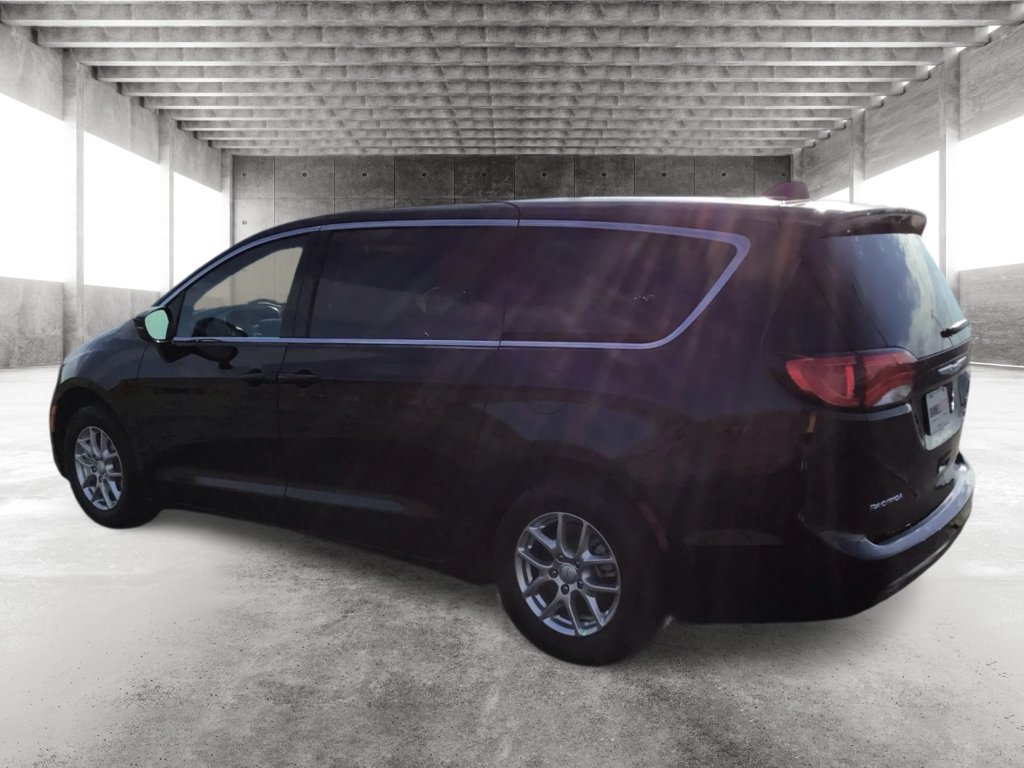 New 2027 Chrysler Pacifica LX FWD image 7