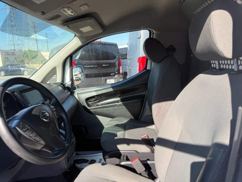 Used 2021 Nissan NV200 SV image 15