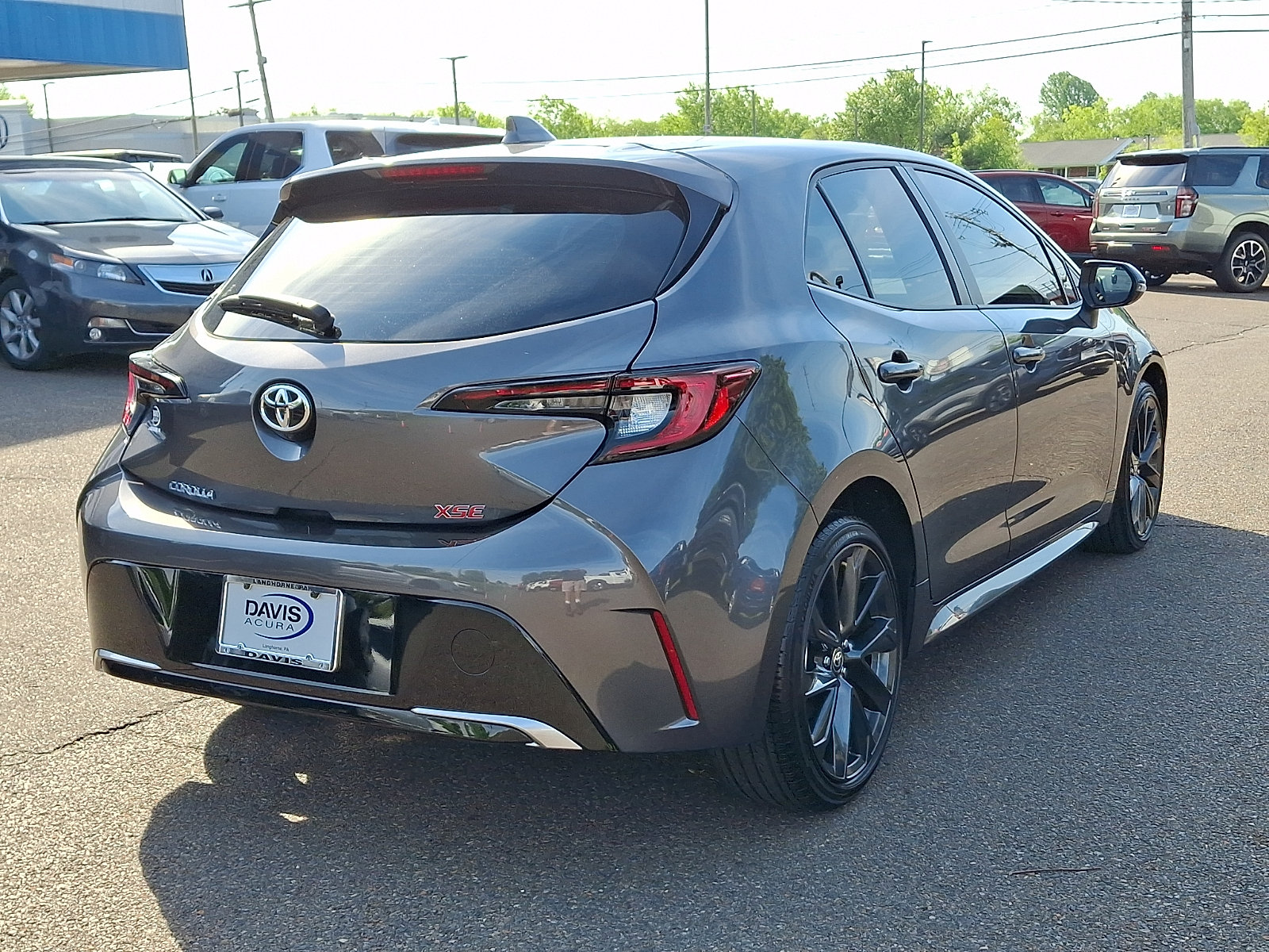 Used 2025 Toyota Corolla XSE FWD image 4