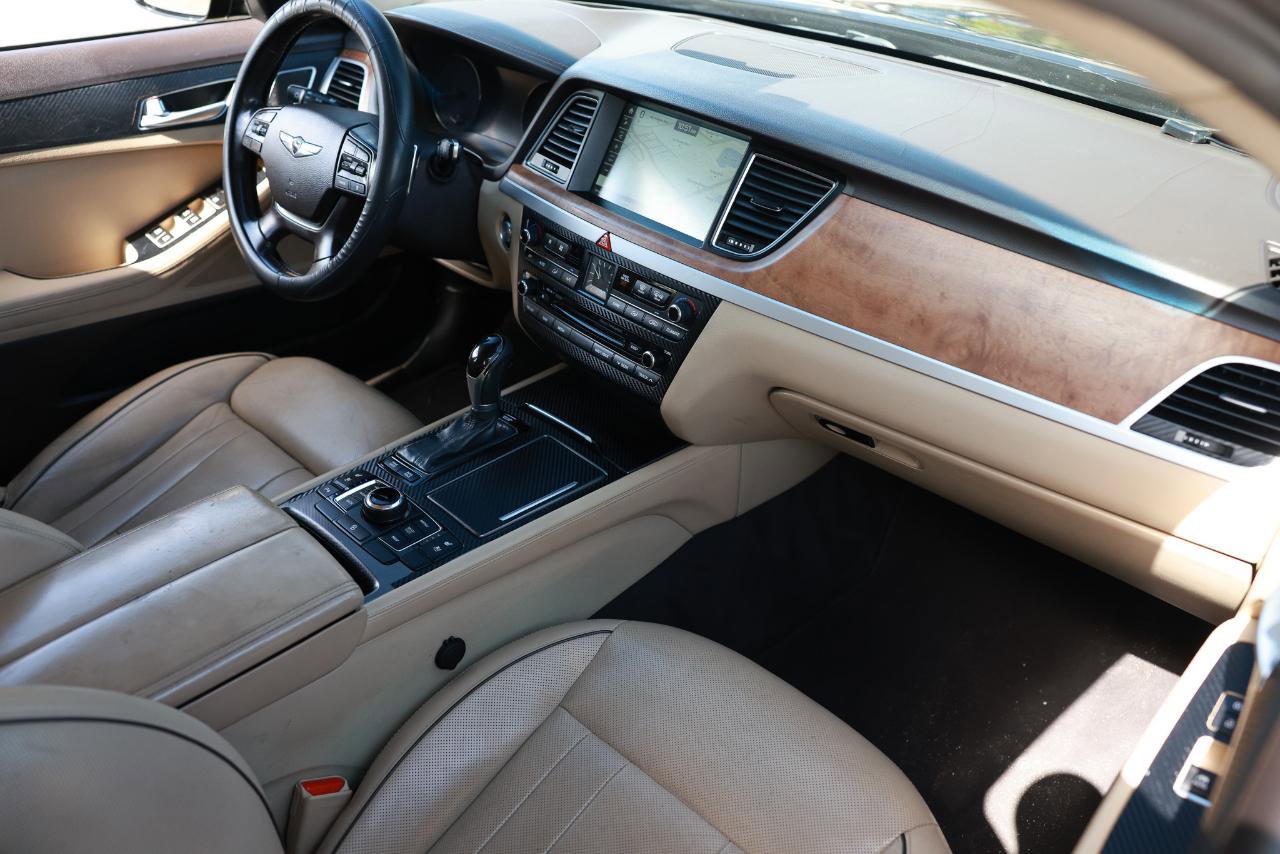 Used 2015 Hyundai Genesis 3.8 w/ Option Group 04 image 14